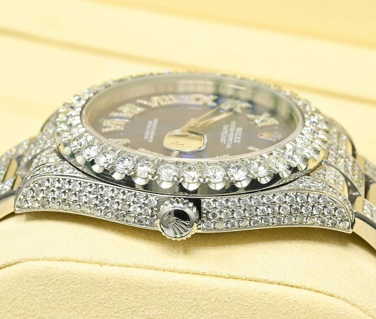 Analog Diamond Set Silver Watch/ Blue Dial Royal Stainless Steel RLX-8084